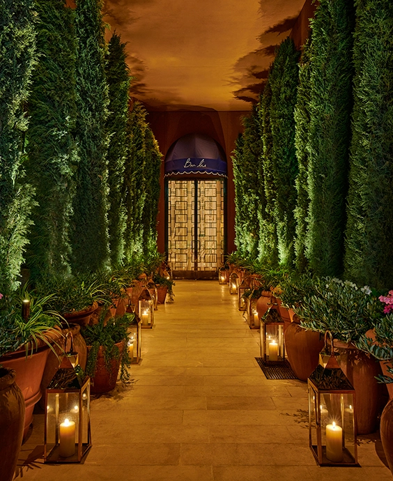 17-v-210823_thompson_la13092copy