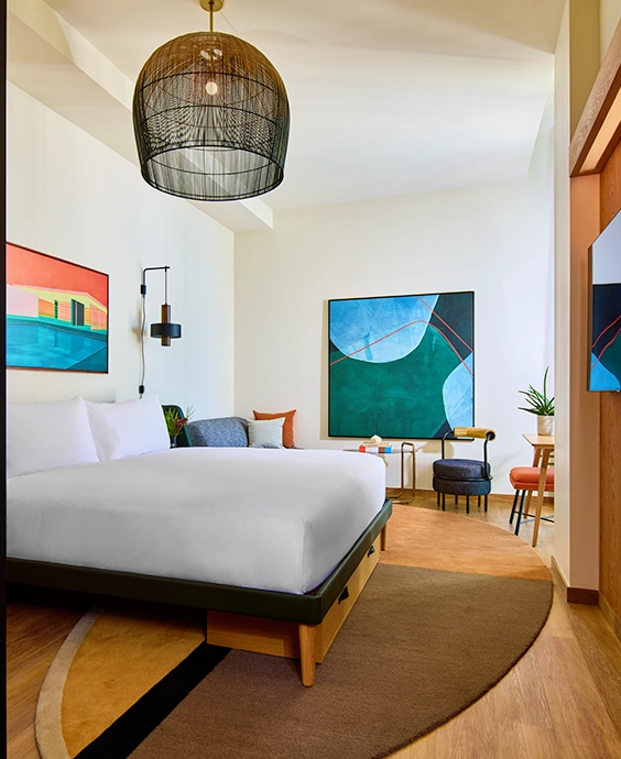 90-v-laxte_studio-suitecopy